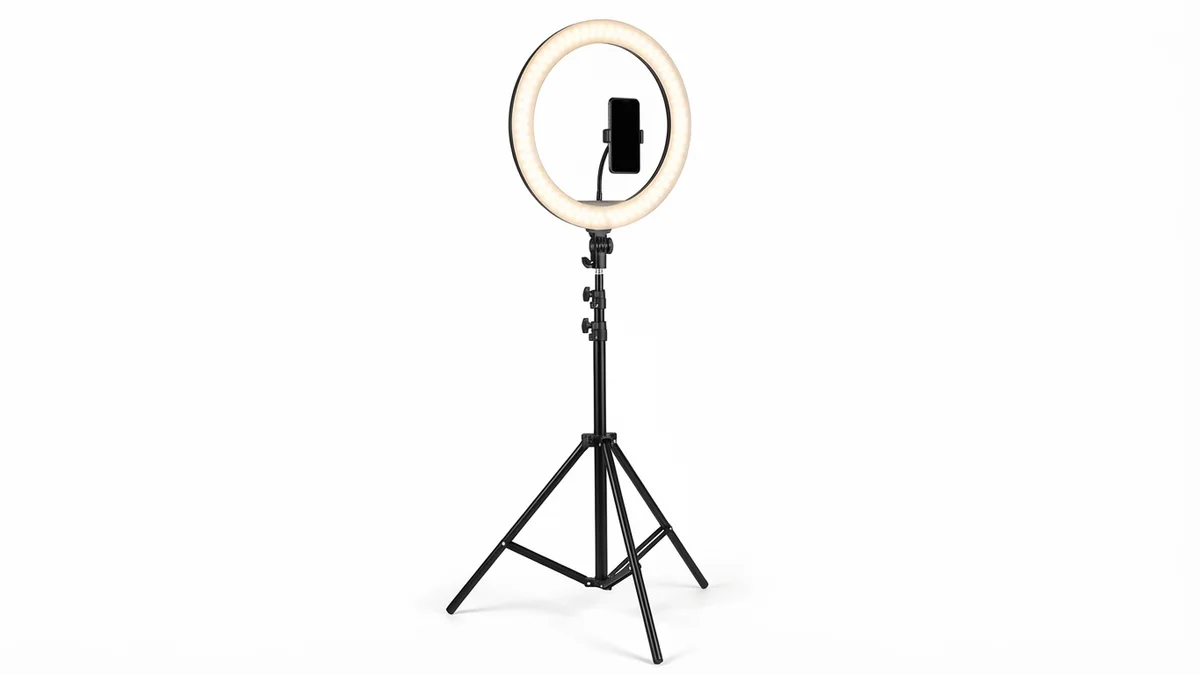 Neewer Ring Light for fashion product photography